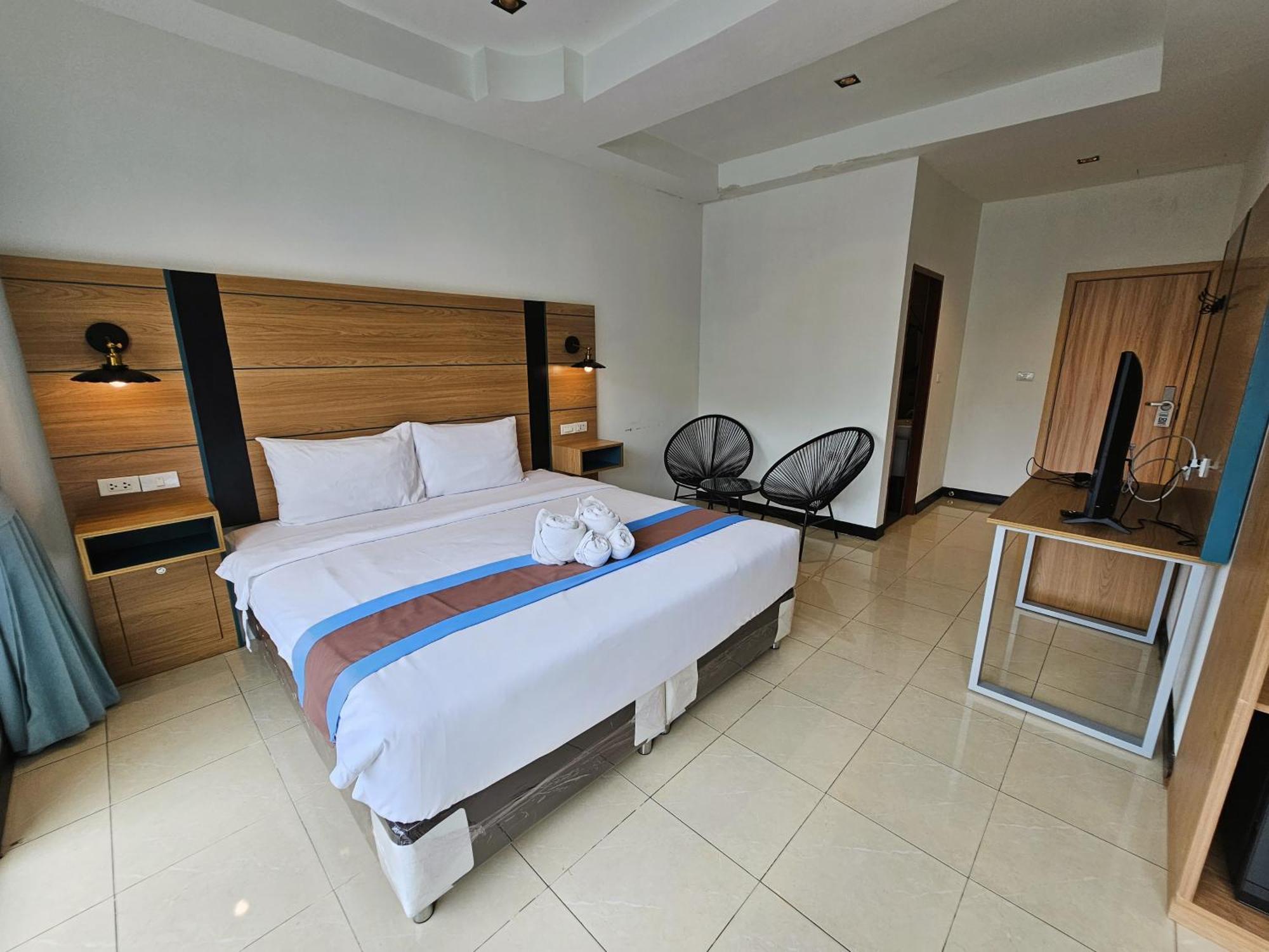 The Base Inn Pattaya Buitenkant foto